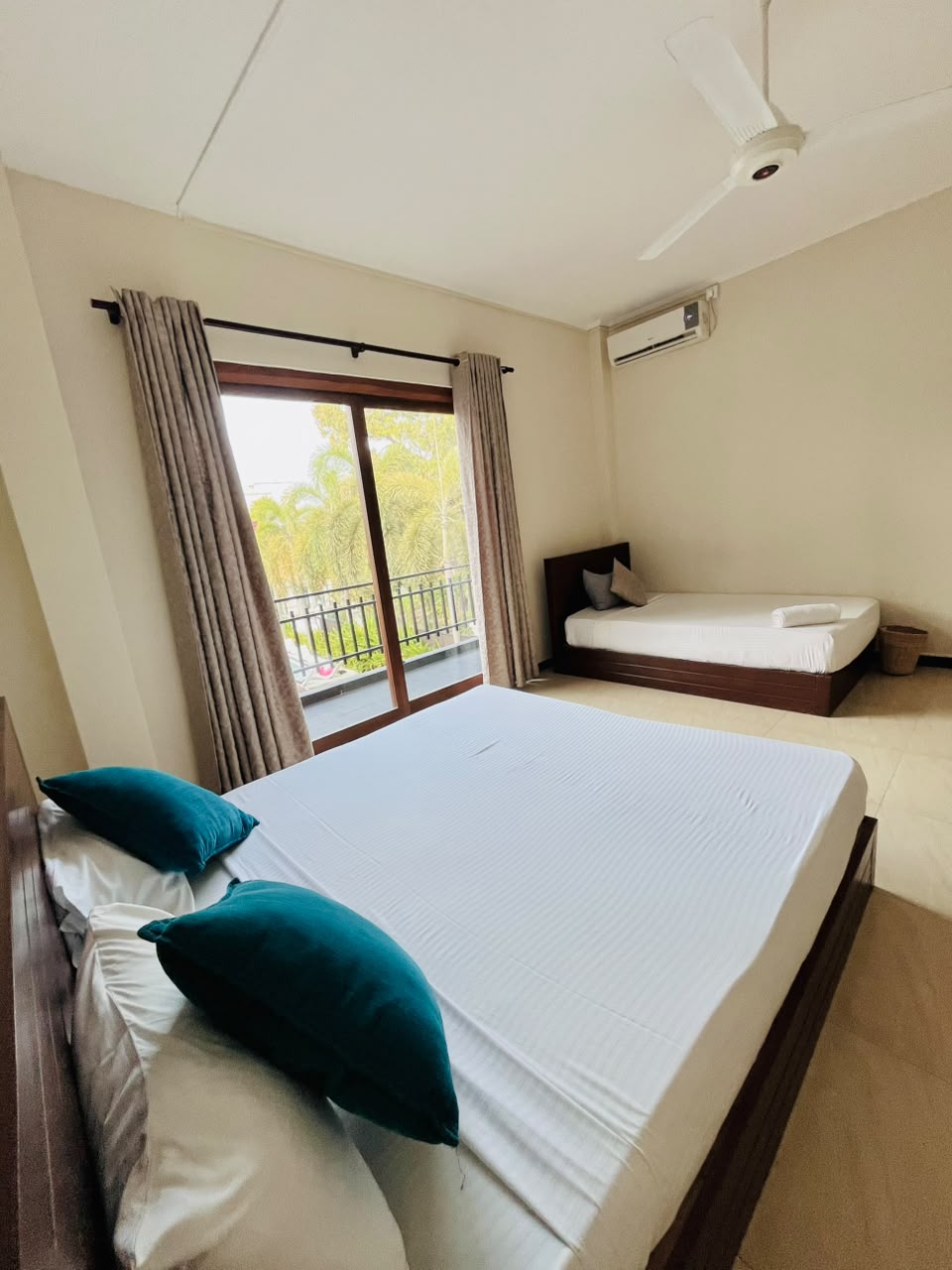 DELUXE TRIPLE ROOM — photo 2