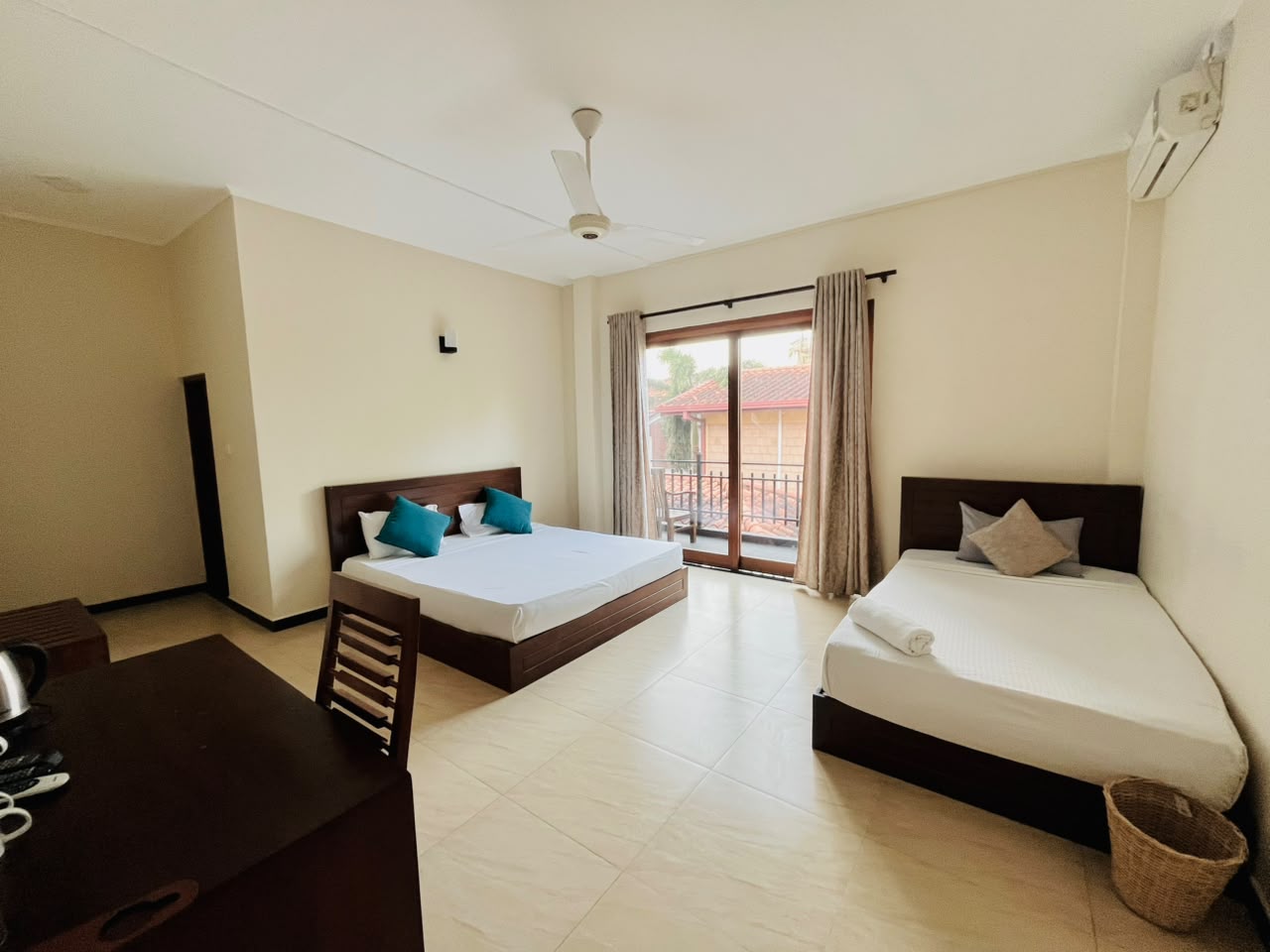 DELUXE TRIPLE ROOM — Ravan Resort Tangalle